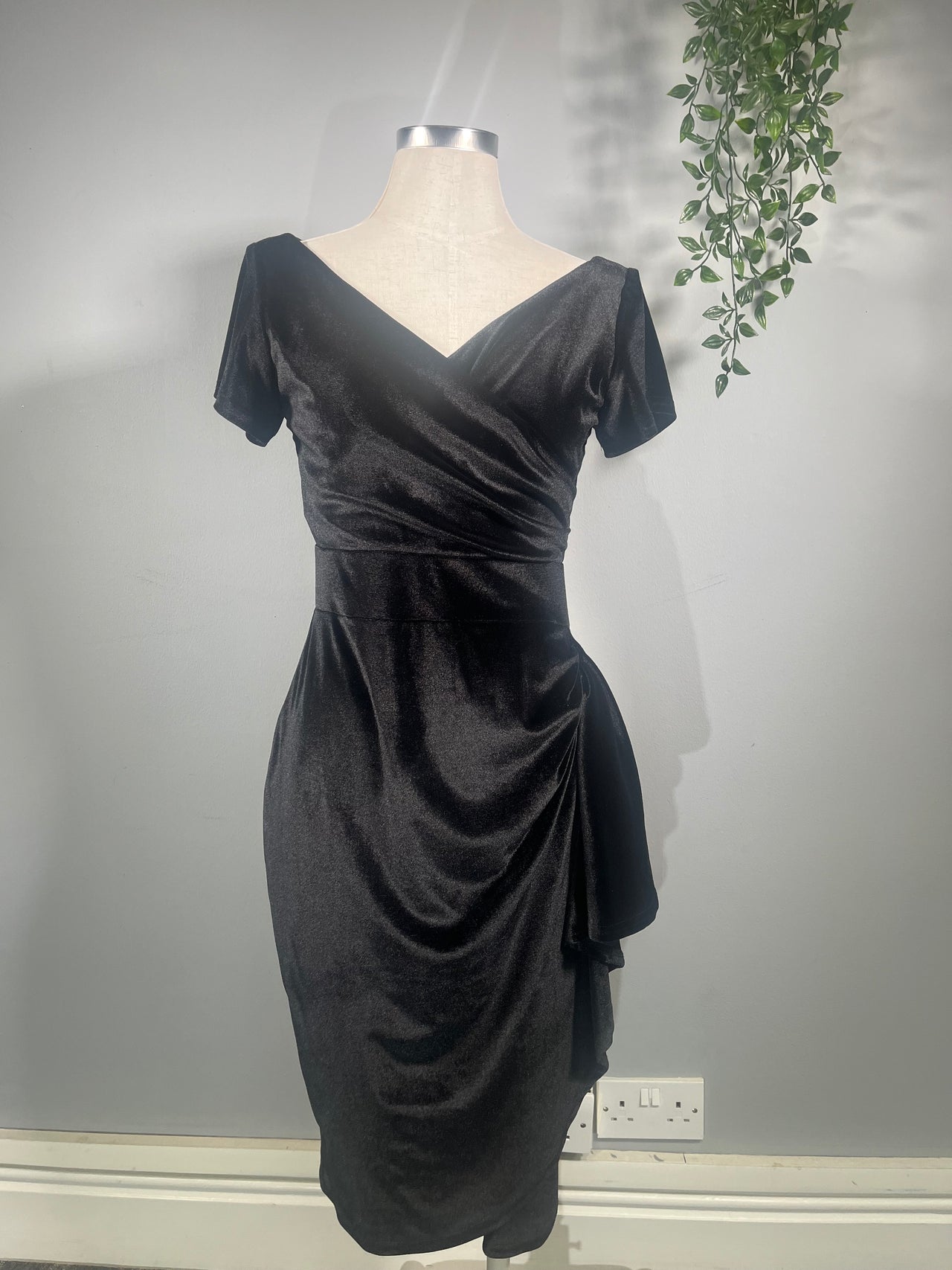 Elsie Dress - Black Velvet (10)