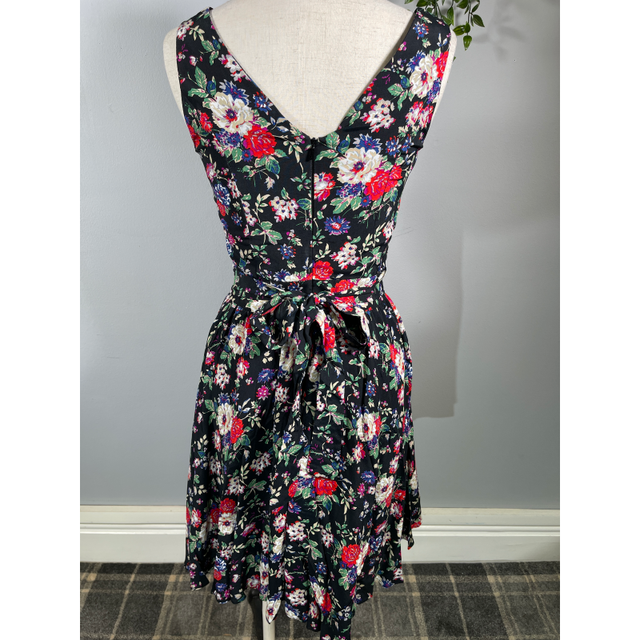 Tea Dress - Pretty Floral (10), Lady V London