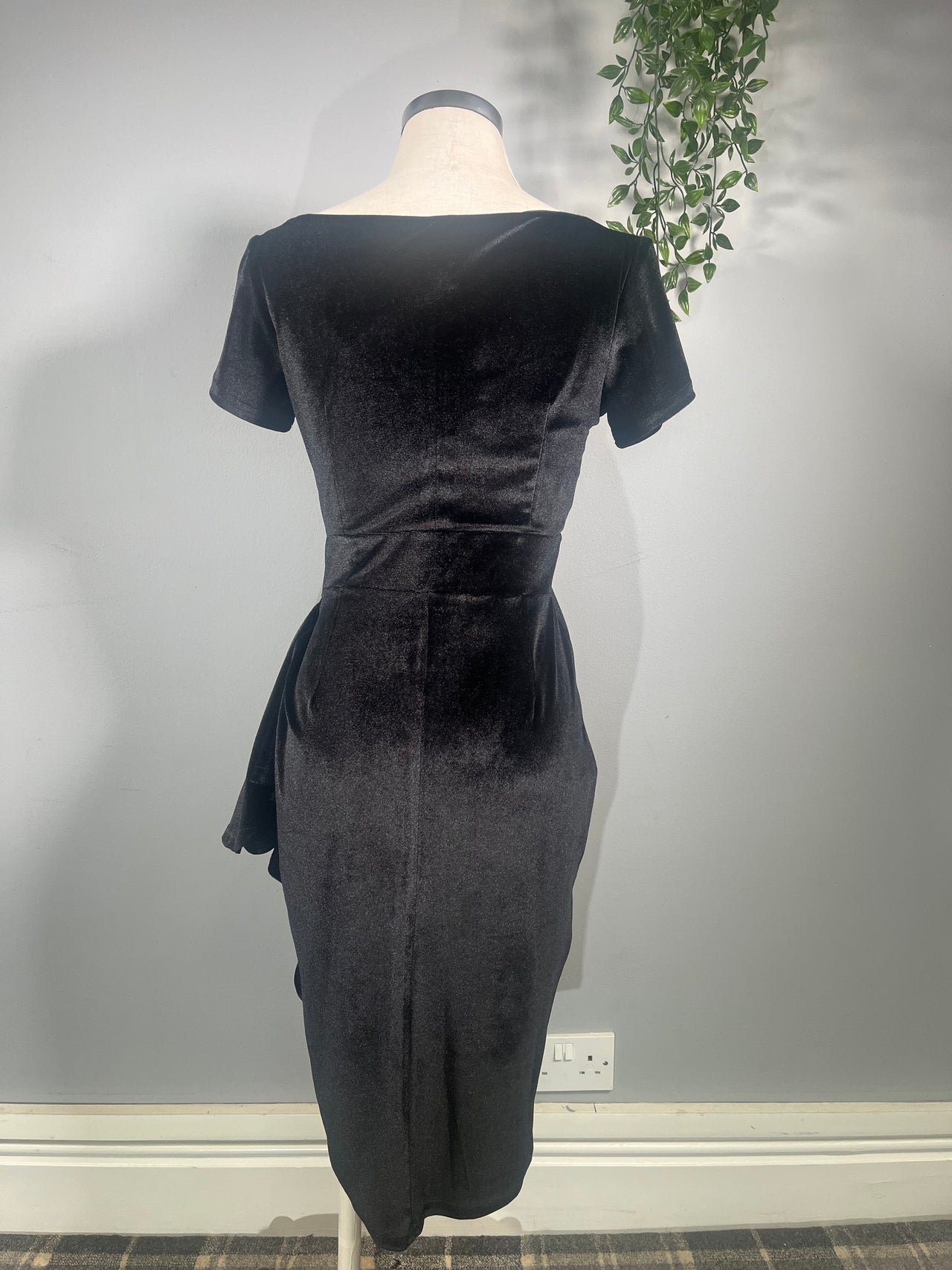 Elsie Dress - Black Velvet (10)