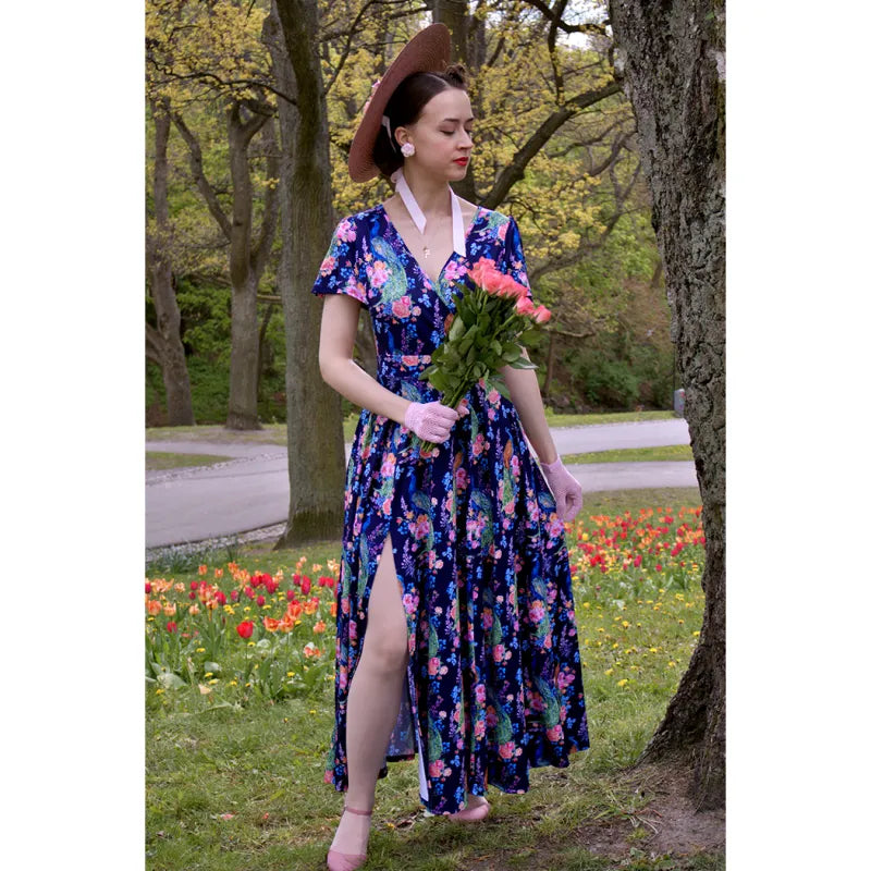 Lyra Maxi Dress - Elegant Peacocks