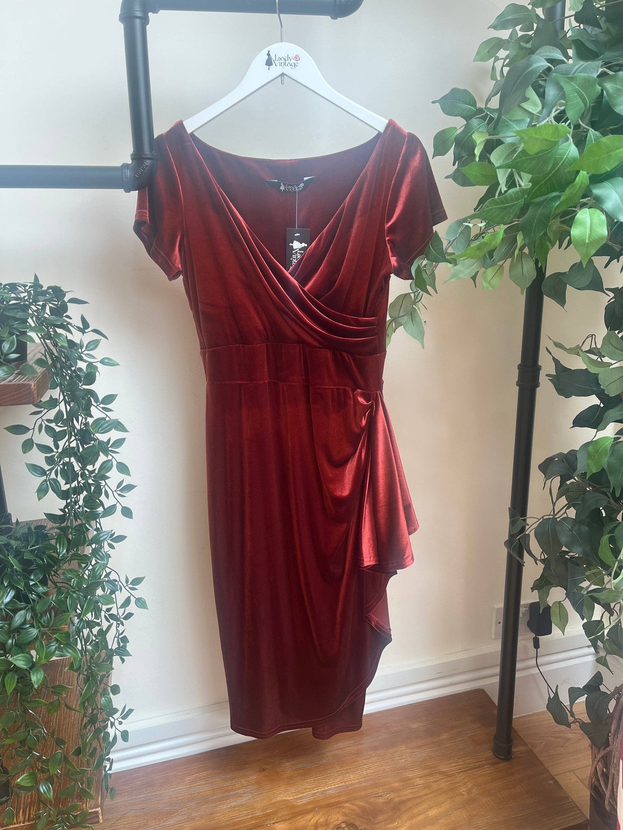 Elsie Dress - Festive Red (10) 10 Lady Vintage London Outlet