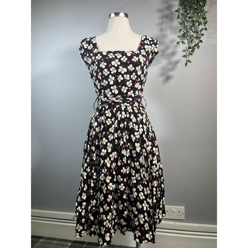 Swing Dress - White Flowers (08), Lady V London