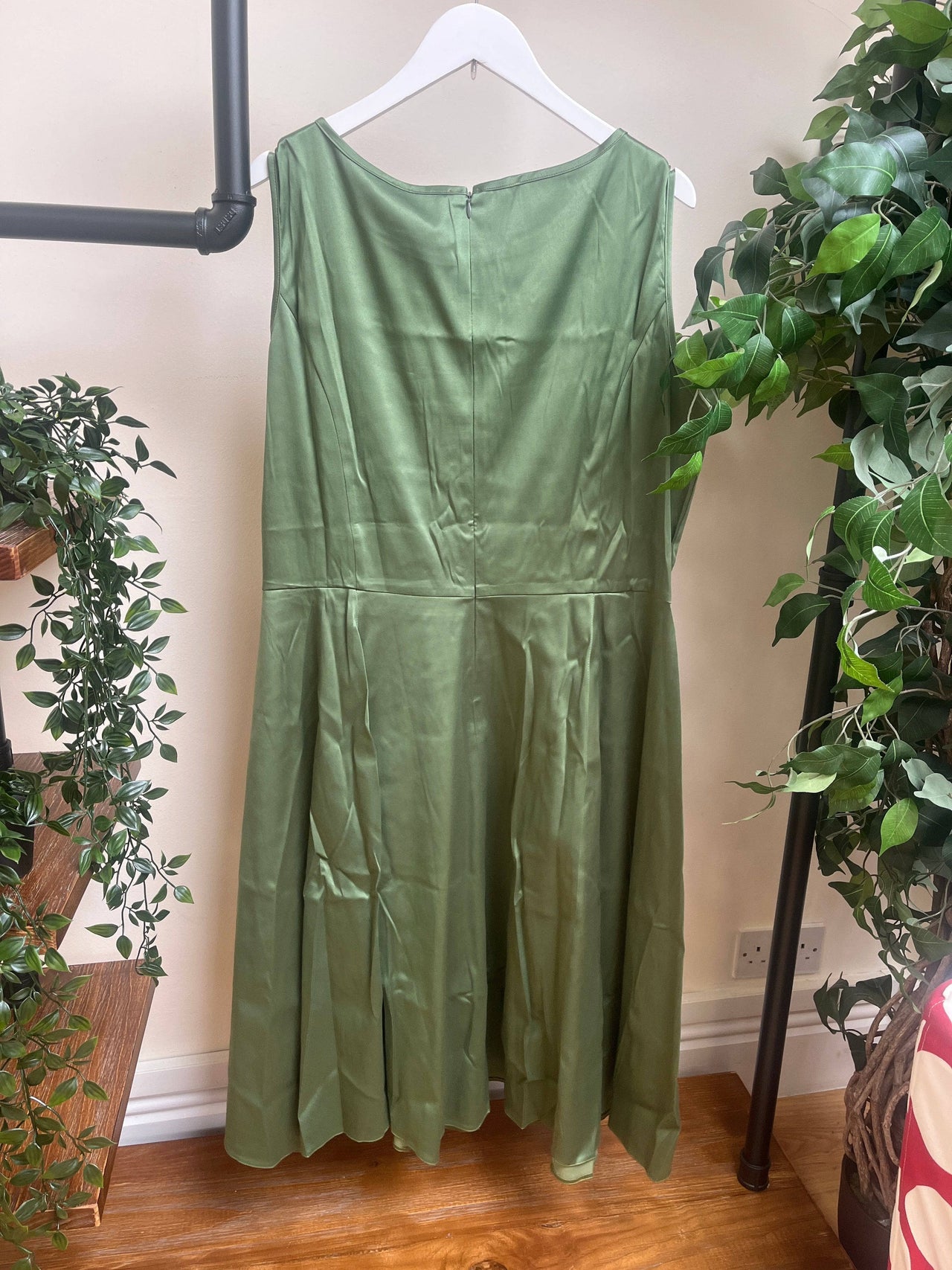 Hepburn Dress - Khaki (22/24) 22/24 Lady Vintage London Outlet