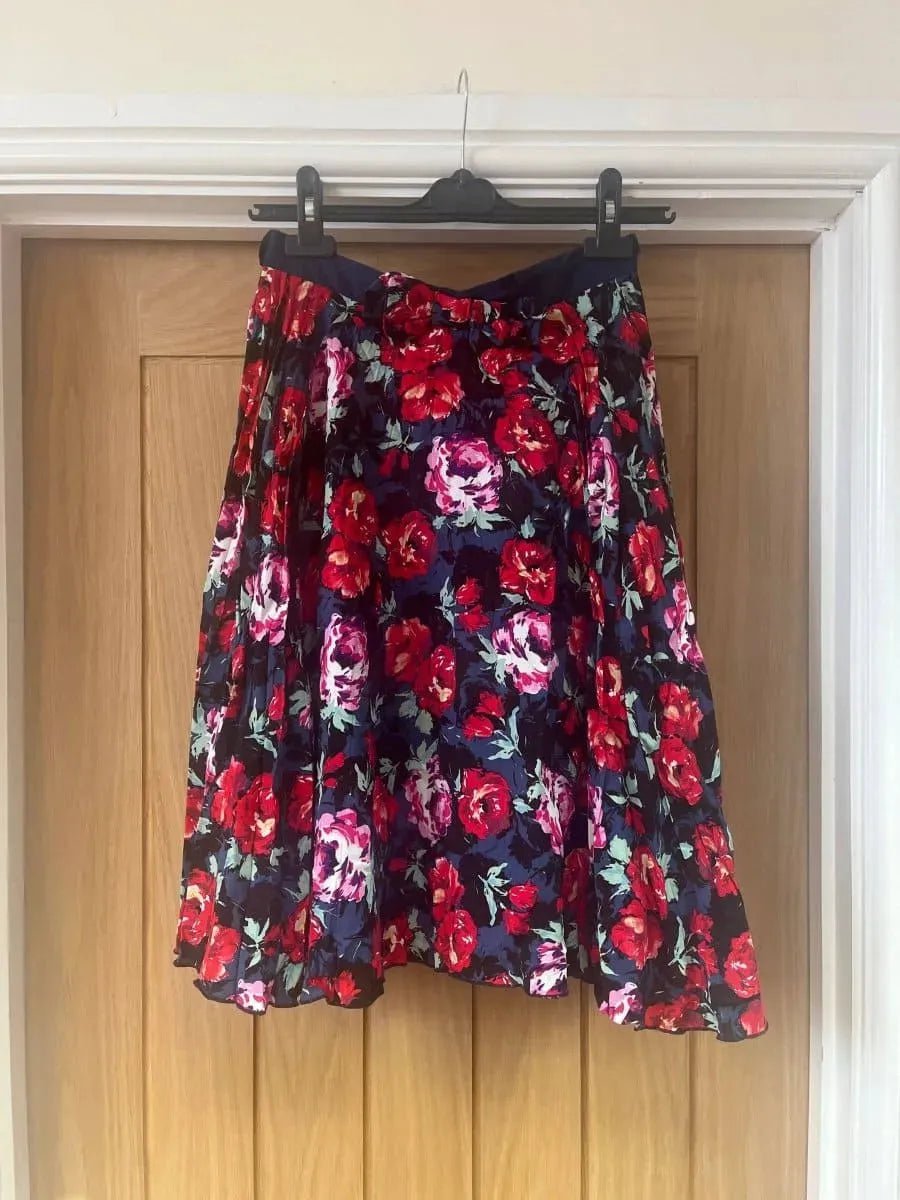 Skirt - Rose Painting (08) 08 Lady Vintage London Outlet