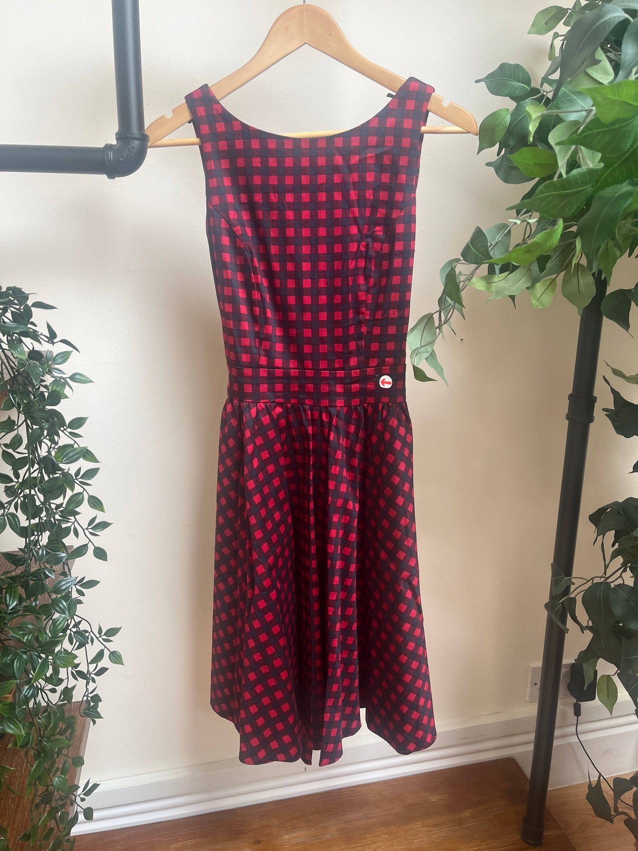 Tea Dress - Cherry Red Gingham (08) 08 Lady Vintage London Outlet