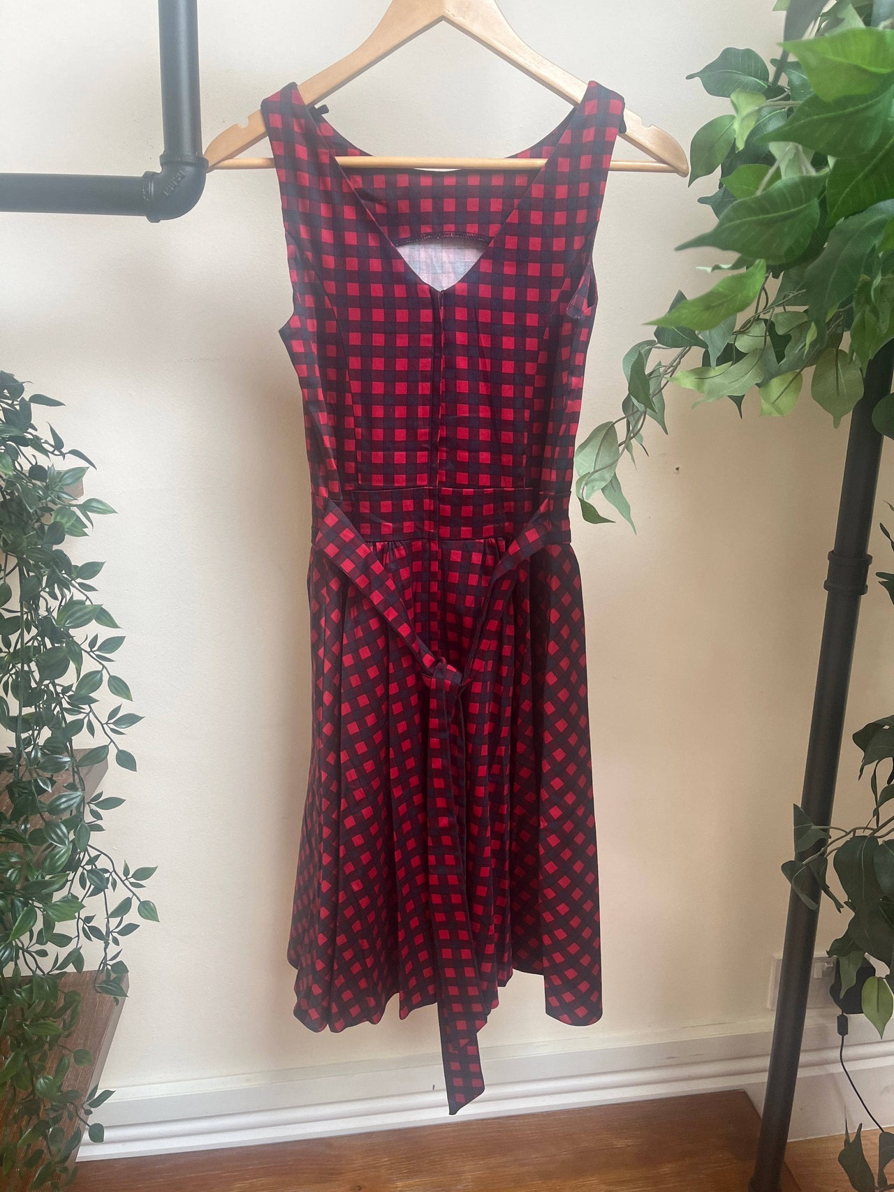 Tea Dress - Cherry Red Gingham (08) 08 Lady Vintage London Outlet